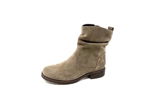 Dámska čižma stredne vysoká zateplená na nízkom podpätku