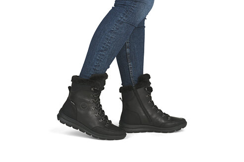 Dámska členková obuv Rieker Z0000-00 čierna