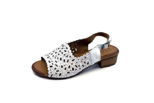 Dámska otvorená sandála na nízkom podpätku