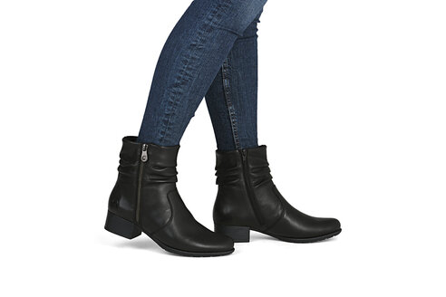 Dámske čižmy Rieker 78656-00 čierna