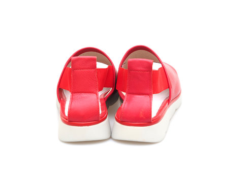 Dámske otvorené sandále na nízkom podpätku Rizzoli - červené