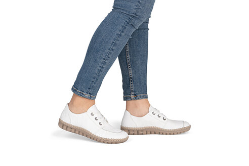 Dámske poltopánky Rieker N2402-80 biela