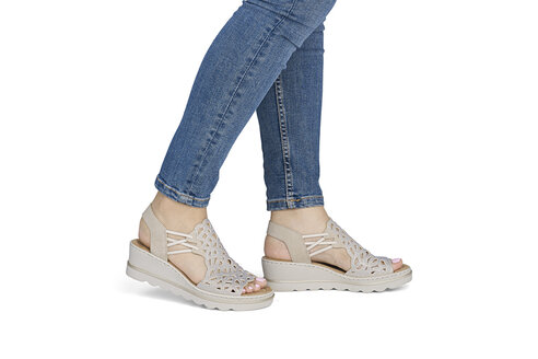 Dámske sandále Rieker 67465-62 béžová