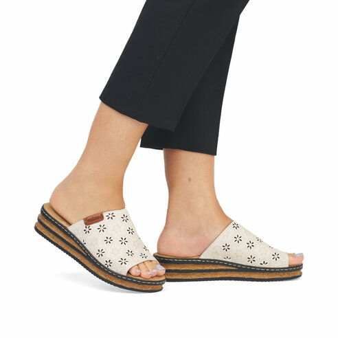 Dámske šľapky Rieker 62955-60 biela káva