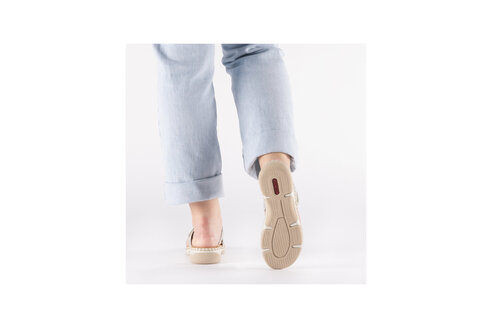 Dámske šľapky Rieker 66292-90 biela