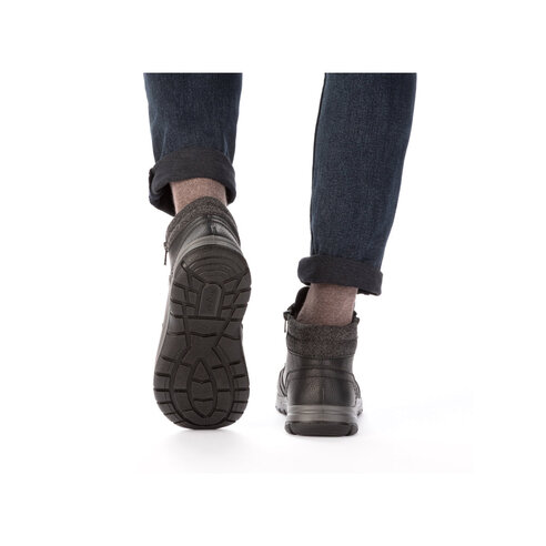 Pánska zimná obuv Rieker 03624-00 čierna