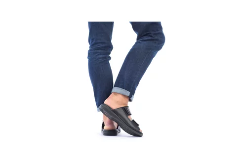 Pánske šľapky Rieker 25590-00 čierna